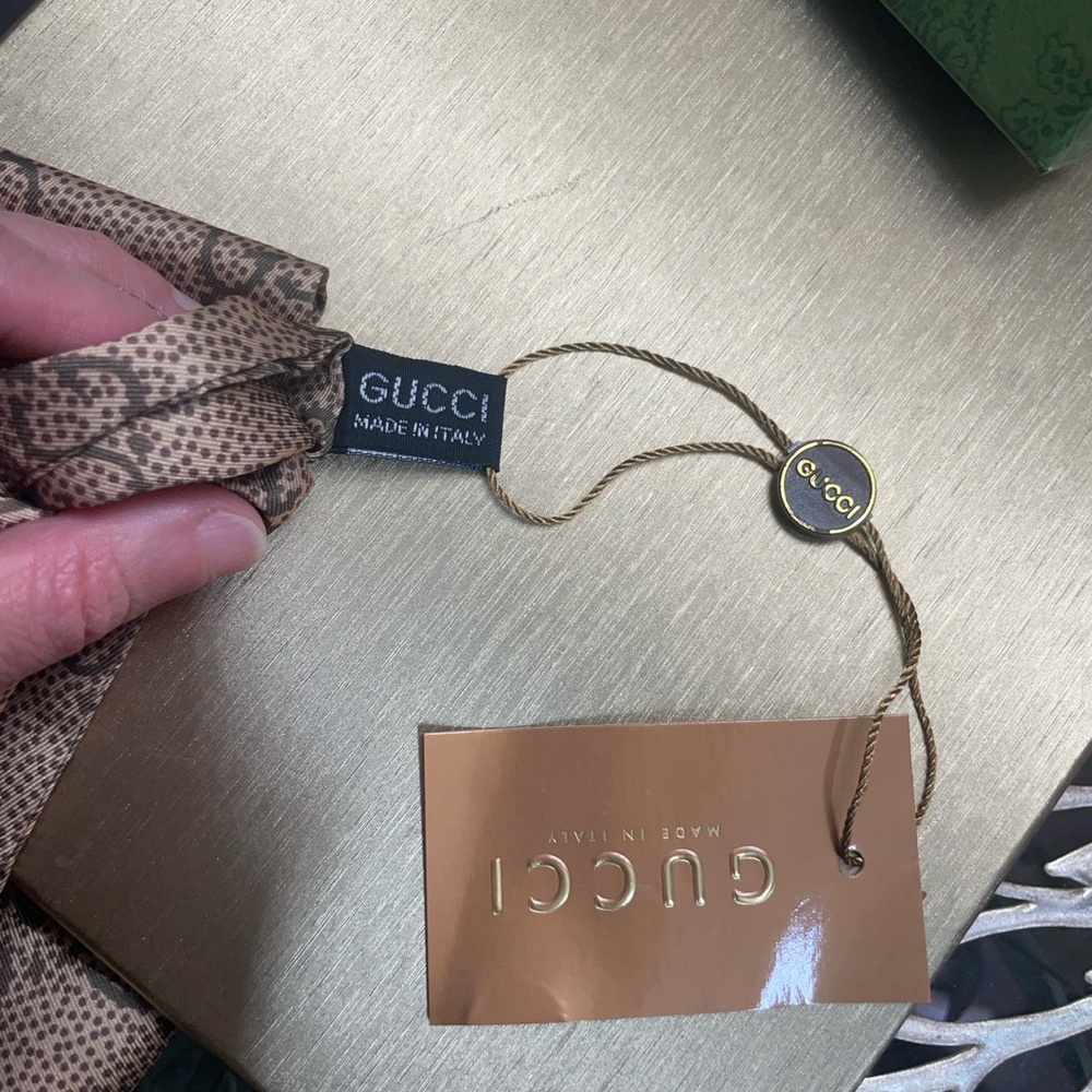 Gucci - Picture 8 of 12